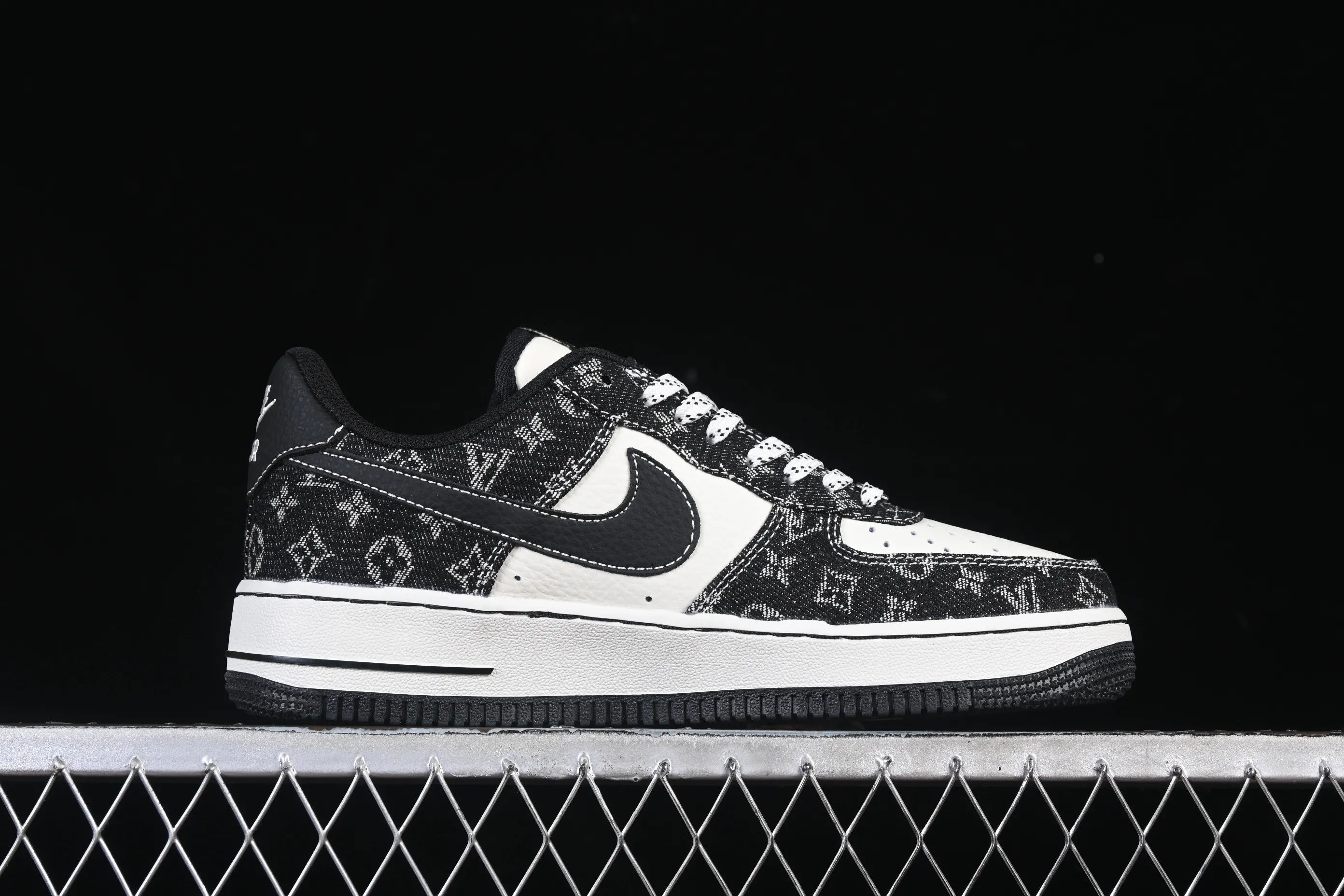 All categories Nk Air Force 1 Air Force series Nk Air Force 1 Low Air Force low-top Nike Air Force 1'07 Low LV joint white and black denim Air Force 1 low-top casual sneakers NH0601-579